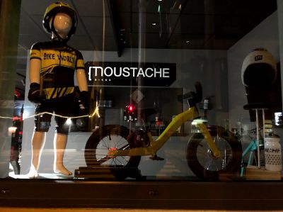 Moustache Premium Lux Vitrine 1