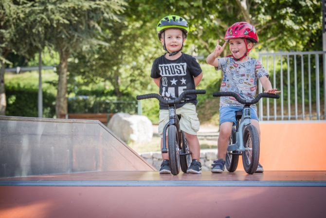 moustache-bikes-2019-draisiennes-shooting-ardeche-70-670x447.jpg