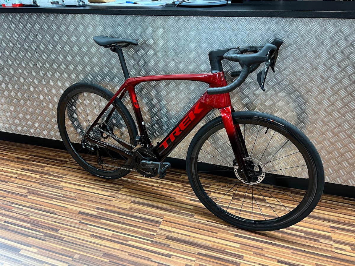 Trek Domane SLR9+ Bike World Lux