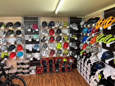 Casque Bell, Giro, Bontrager, Egide, Lival, Limar Bike World Lux