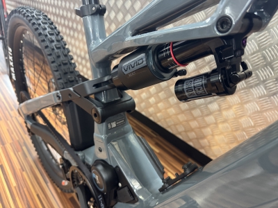 Moustache Clutch 160.8 Bike World Lux