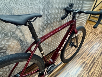 Trek Checkpoint SL 7 Bike World Lux