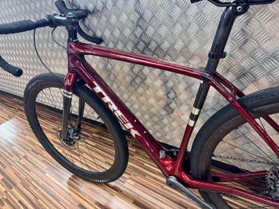 Trek Checkpoint SL 7 Bike World Lux