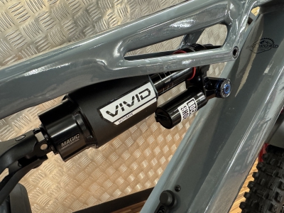 Moustache Clutch 160.9 Bike World Lux