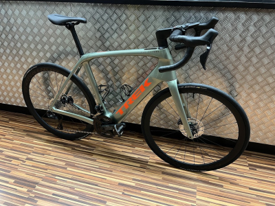 Trek Domane SLR+ TQ Bike World Lux